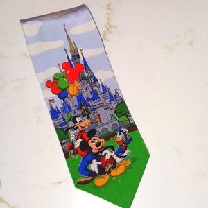Vintage Disney men's SILK neck tie. Mickey Mouse Goofy Donald Duck BONUS TACK